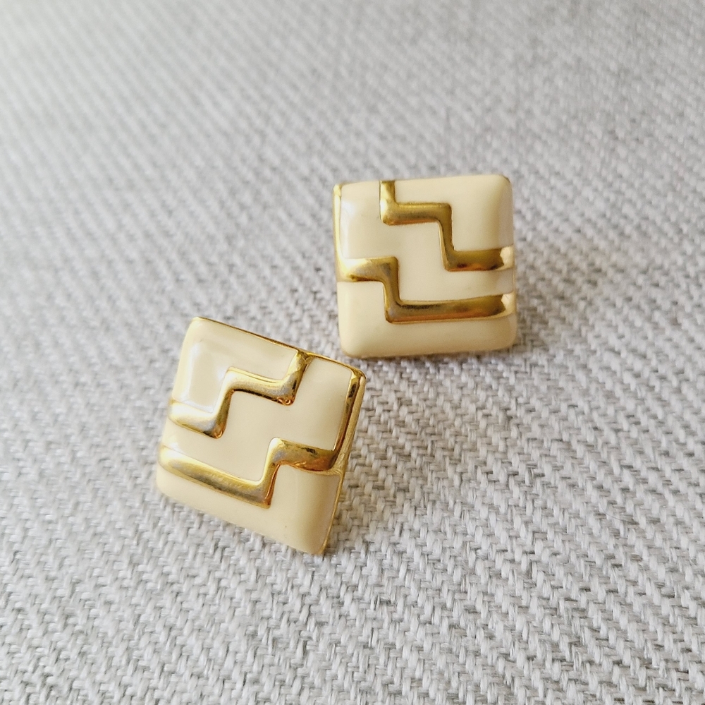 Vintage Geometric Earrings - Cream/Gold